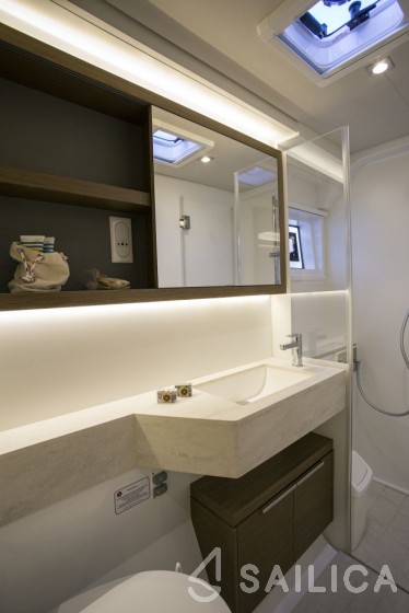 Lagoon 50 - Yacht Charter Sailica