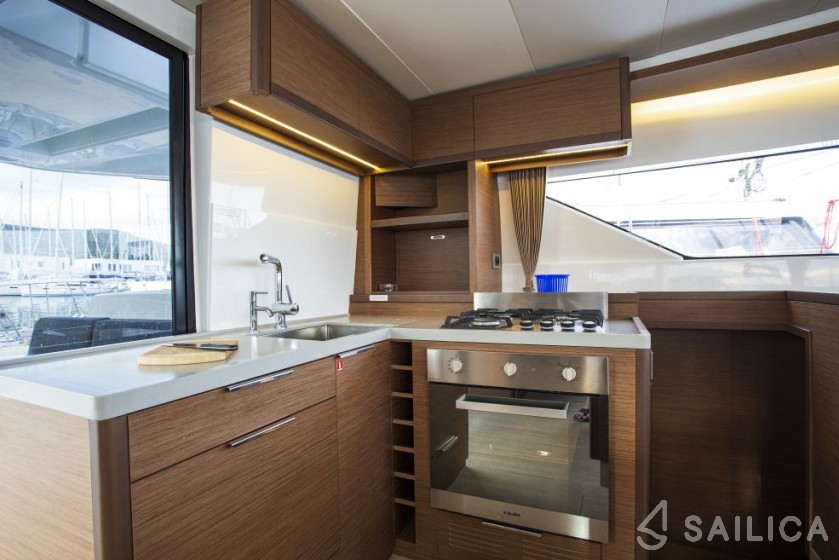 Lagoon 50 - Yacht Charter Sailica