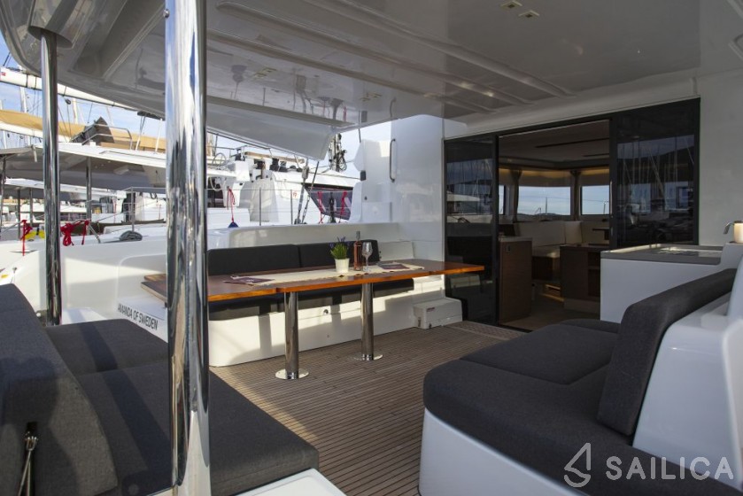 Lagoon 50 - Yacht Charter Sailica