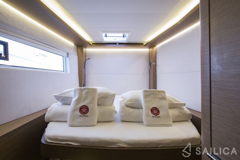 Lagoon 50 - Yacht Charter Sailica