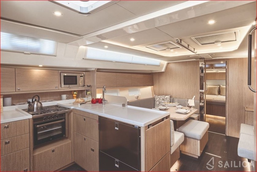 Bavaria C45 Style - Yacht Charter Sailica
