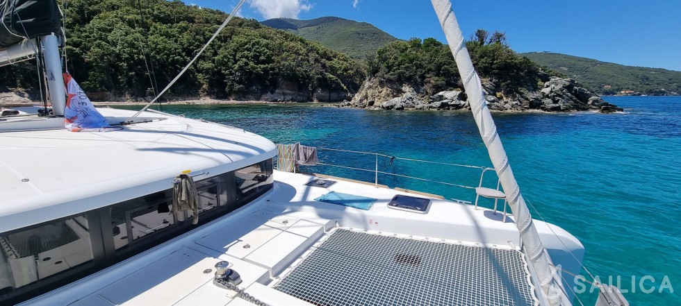 Lagoon 40 - Yacht Charter Sailica