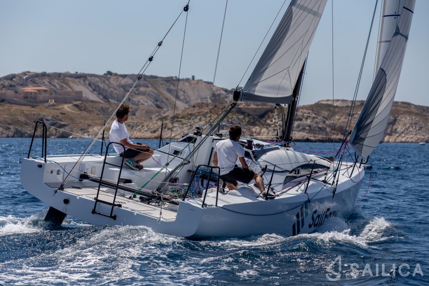 MMW 33 - Yacht Charter Sailica