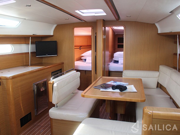 Sun Odyssey 44i - Yacht Charter Sailica