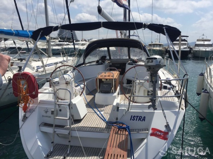 Sun Odyssey 44i - Yacht Charter Sailica