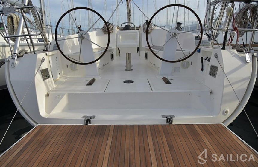 Bavaria 41 Cruiser - Yacht Charter Sailica