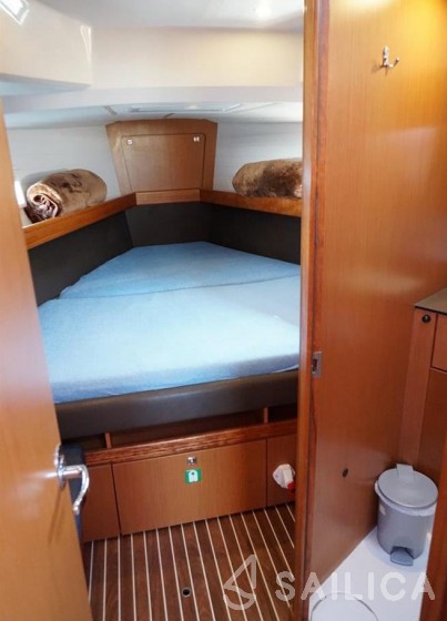 Bavaria 41 Cruiser - Yacht Charter Sailica