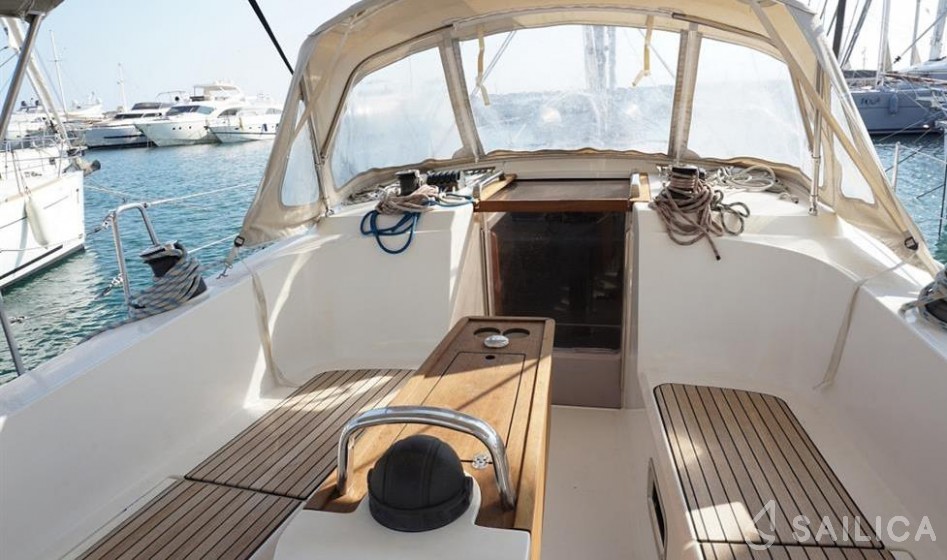 Bavaria 41 Cruiser - Yacht Charter Sailica