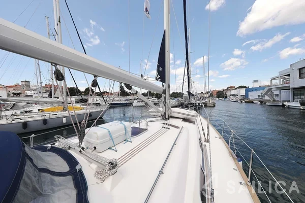 Bavaria 50 Cruiser - Yacht Charter Sailica