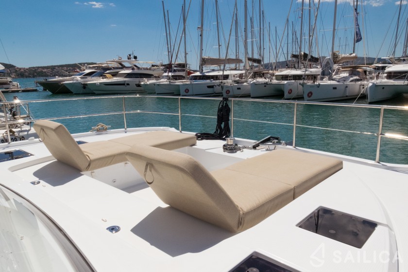 MY5 - Yacht Charter Sailica
