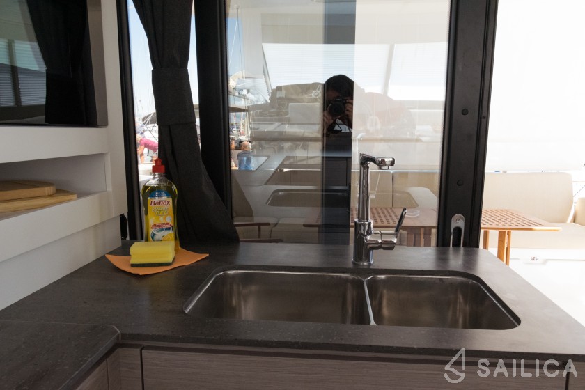 MY5 - Yacht Charter Sailica