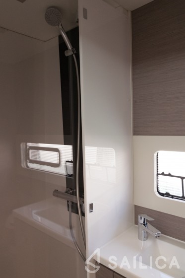MY5 - Yacht Charter Sailica