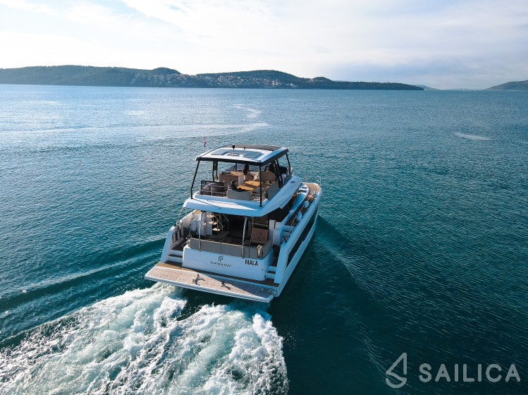 MY5 - Yacht Charter Sailica