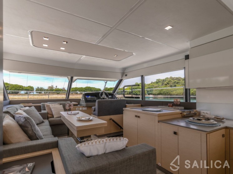 MY5 - Yacht Charter Sailica