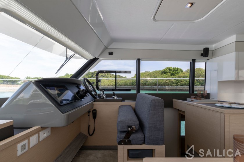 MY5 - Yacht Charter Sailica