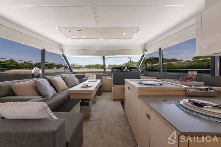 MY5 - Yacht Charter Sailica