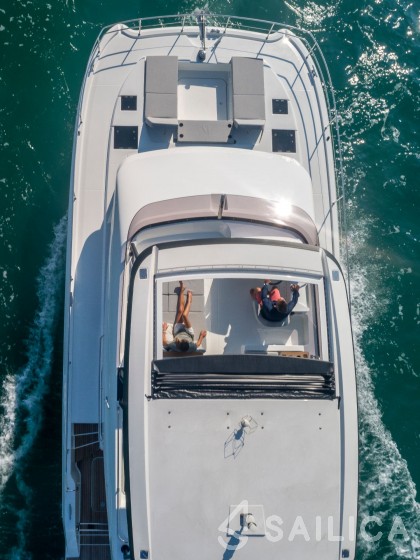 MY5 - Yacht Charter Sailica