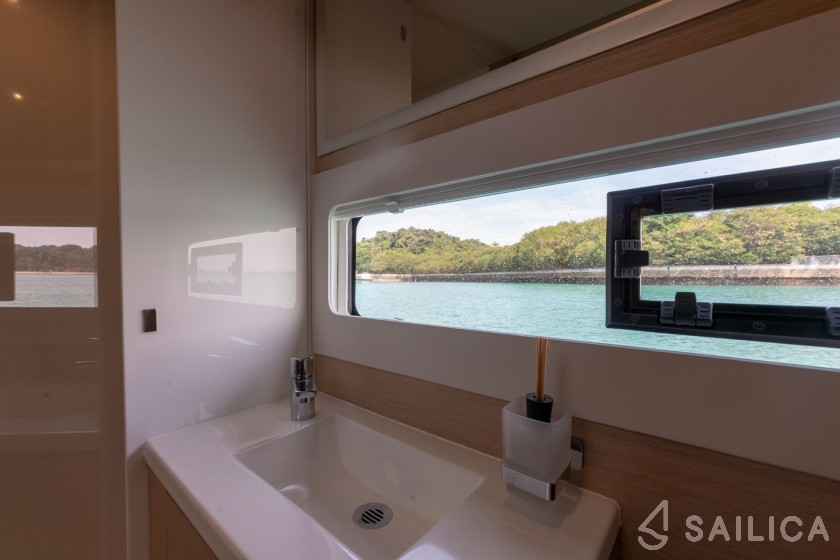 MY5 - Yacht Charter Sailica