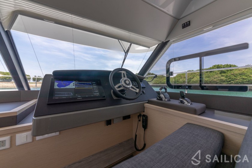MY5 - Yacht Charter Sailica