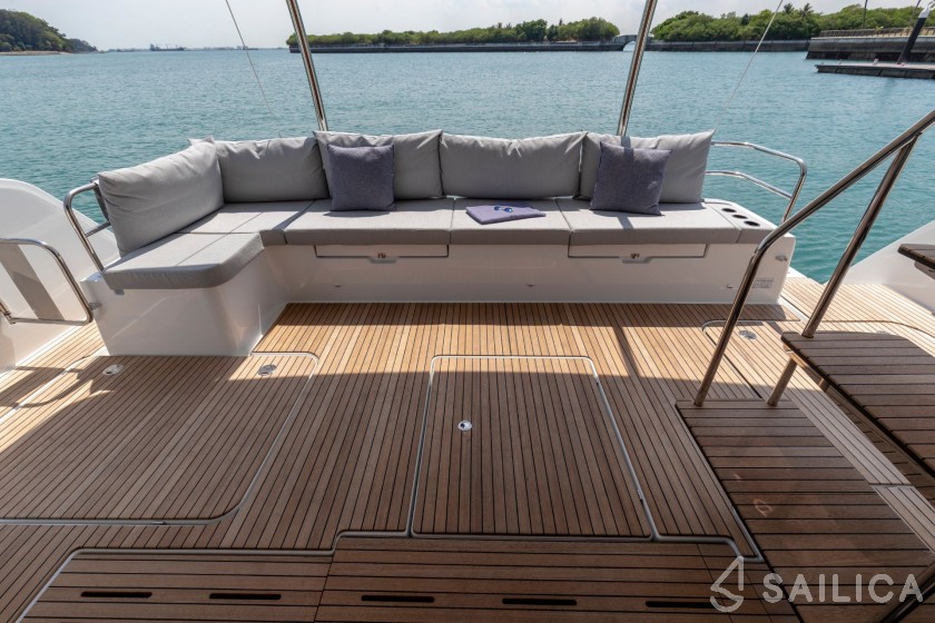 MY5 - Yacht Charter Sailica