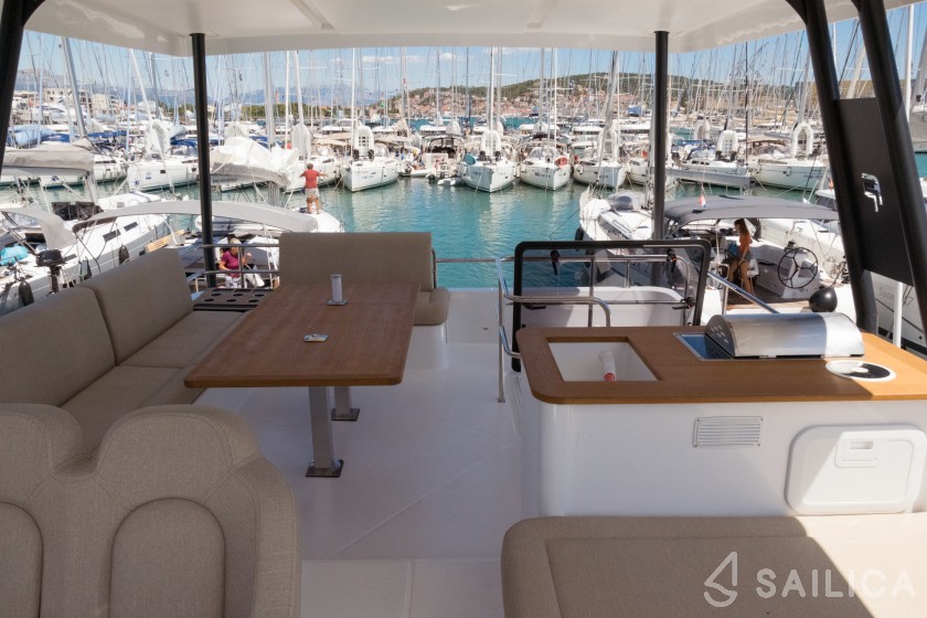 MY5 - Yacht Charter Sailica