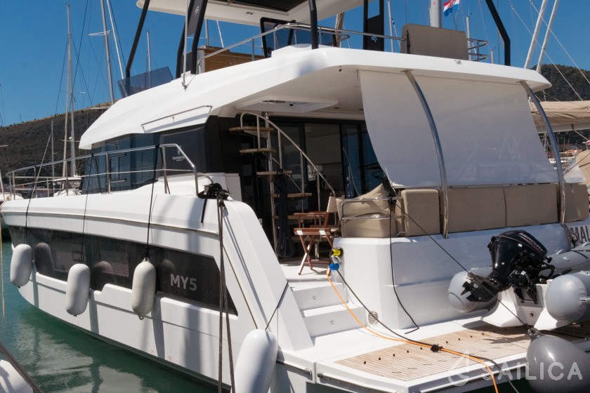 MY5 - Yacht Charter Sailica