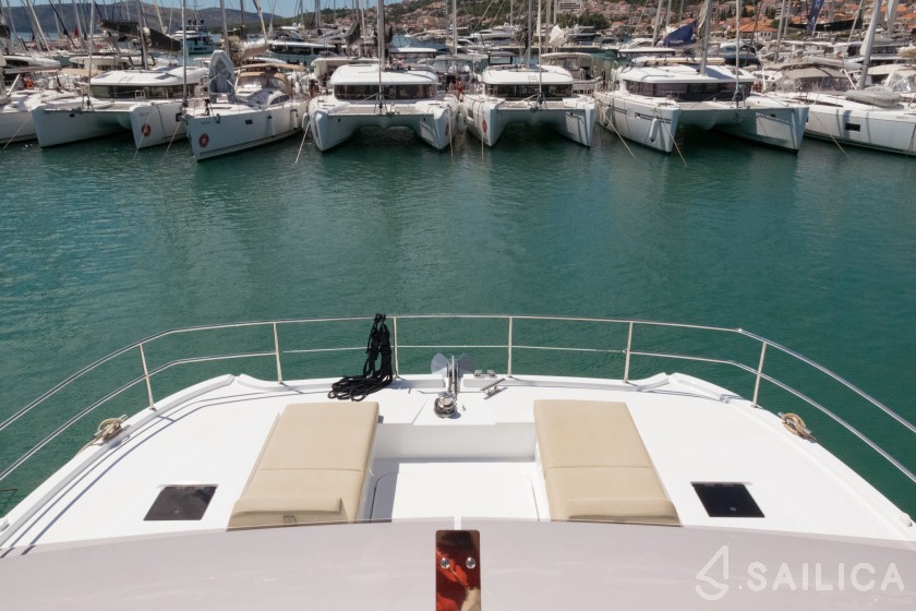 MY5 - Yacht Charter Sailica