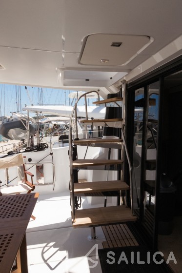 MY5 - Yacht Charter Sailica