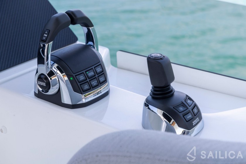 MY5 - Yacht Charter Sailica