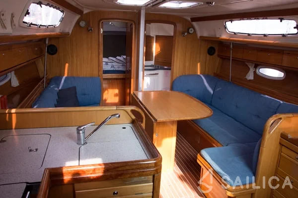 Bavaria 38 Cruiser - Yacht Charter Sailica