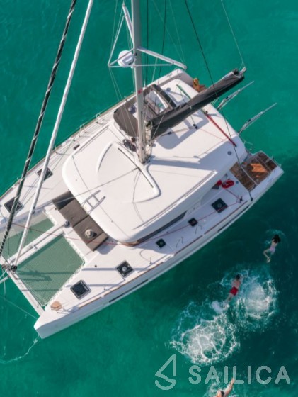 Lagoon 40 - Yacht Charter Sailica