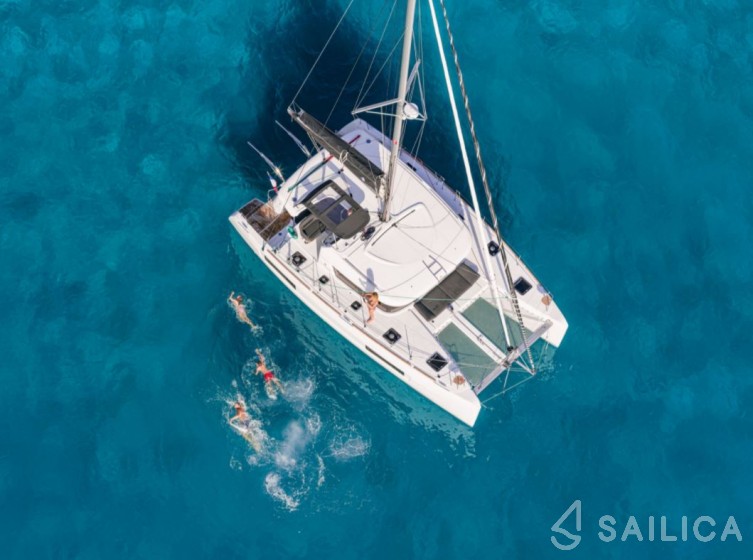 Lagoon 40 - Yacht Charter Sailica