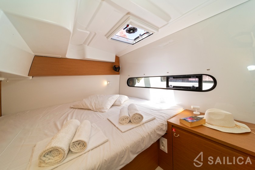 Excess 11 - Yacht Charter Sailica