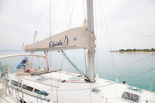 Sun Odyssey 45 - Yacht Charter Sailica