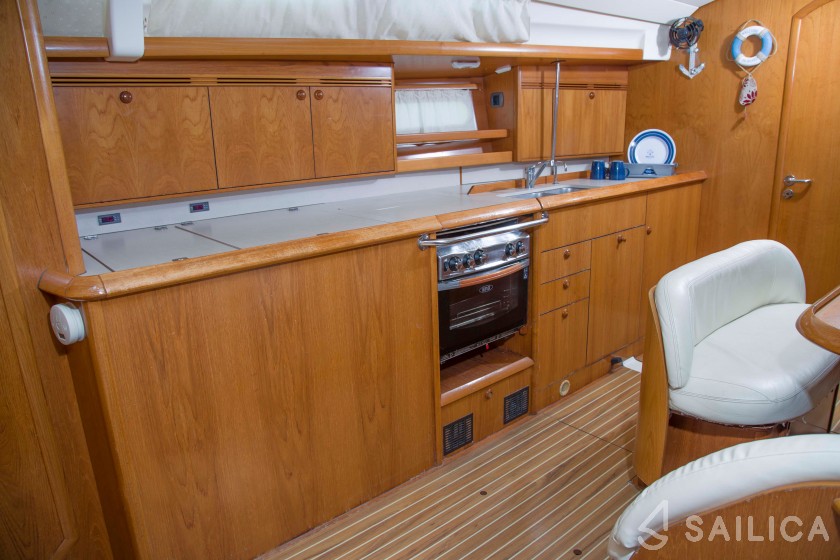 Sun Odyssey 45 - Yacht Charter Sailica