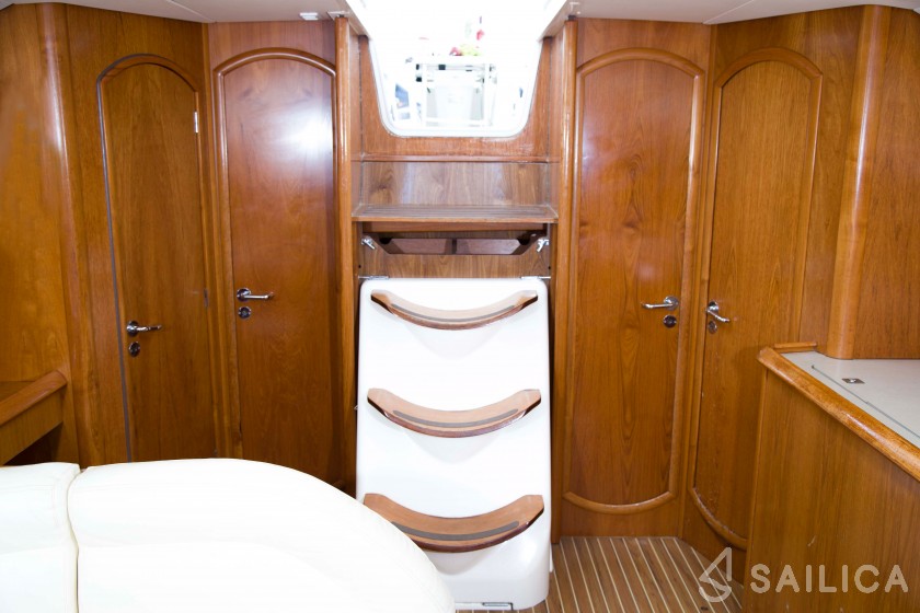 Sun Odyssey 45 - Yacht Charter Sailica