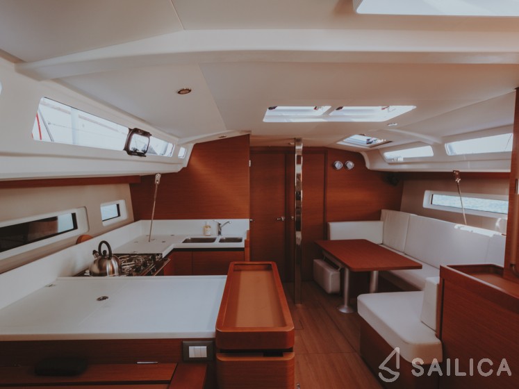 Sun Odyssey 440 - Yacht Charter Sailica