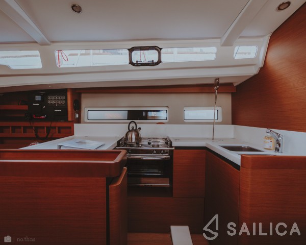 Sun Odyssey 440 - Yacht Charter Sailica