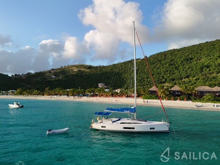 Oceanis 46 - Yacht Charter Sailica