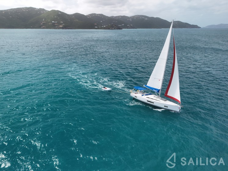 Oceanis 46 - Yacht Charter Sailica