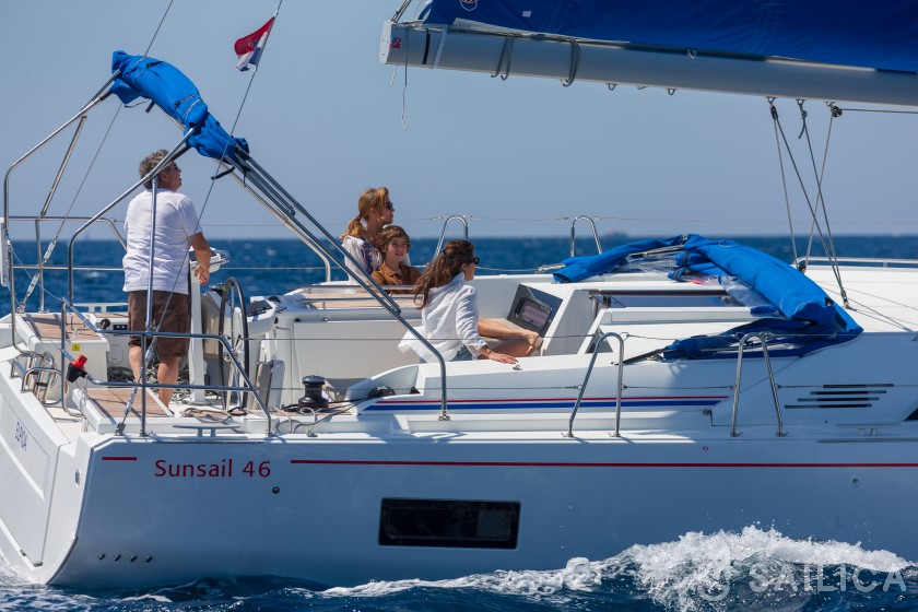 Oceanis 46 - Yacht Charter Sailica