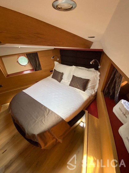 Aicon 62 SL - Yacht Charter Sailica