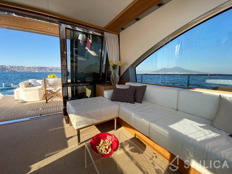 Aicon 62 SL - Yacht Charter Sailica