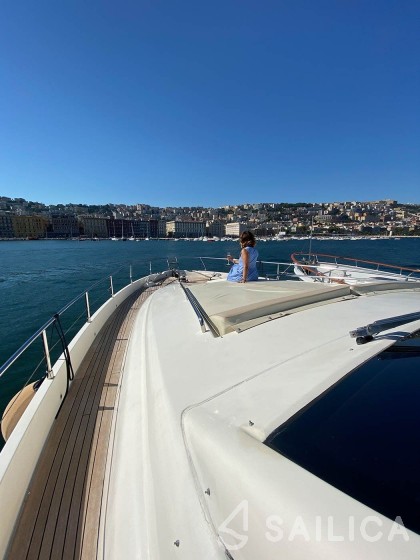 Aicon 62 SL - Yacht Charter Sailica