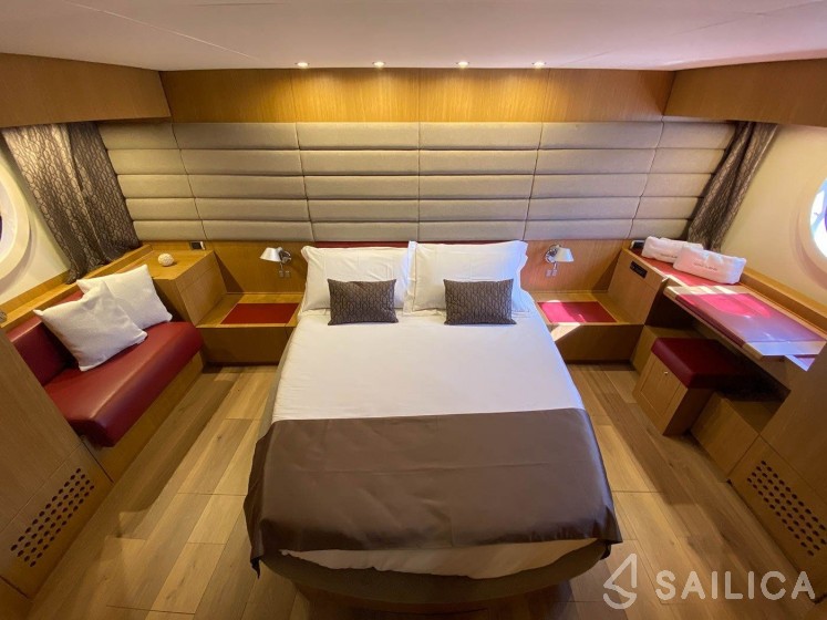 Aicon 62 SL - Yacht Charter Sailica