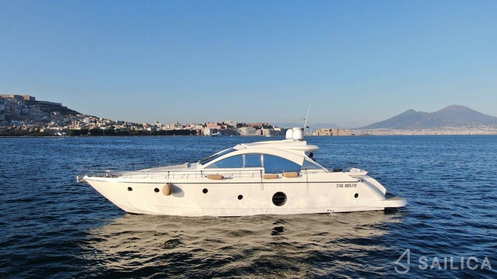 Aicon 62 SL - Yacht Charter Sailica