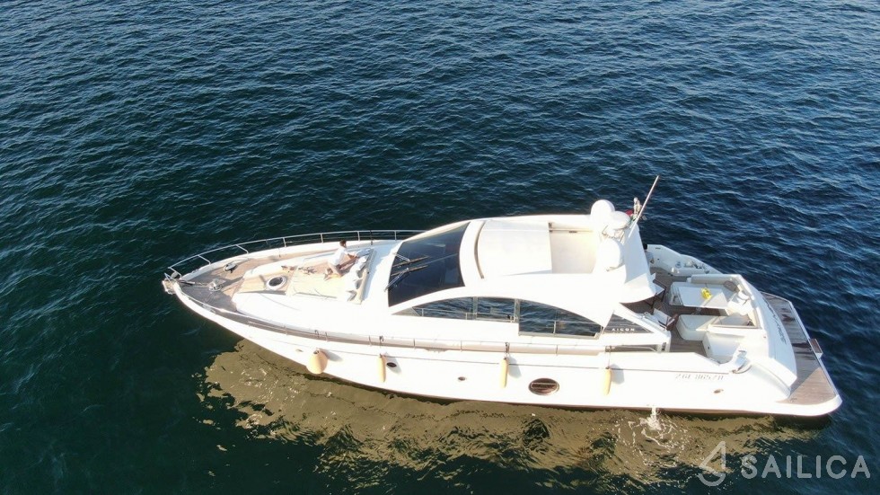 Aicon 62 SL - Yacht Charter Sailica