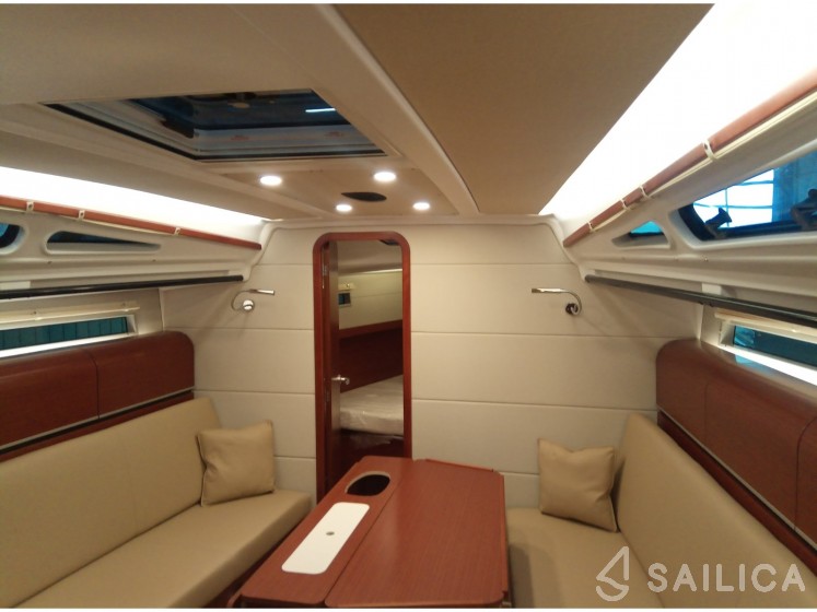 Dehler 38 - Yacht Charter Sailica