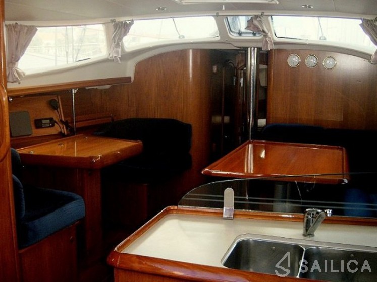 Sun Odyssey 43 DS - Yacht Charter Sailica
