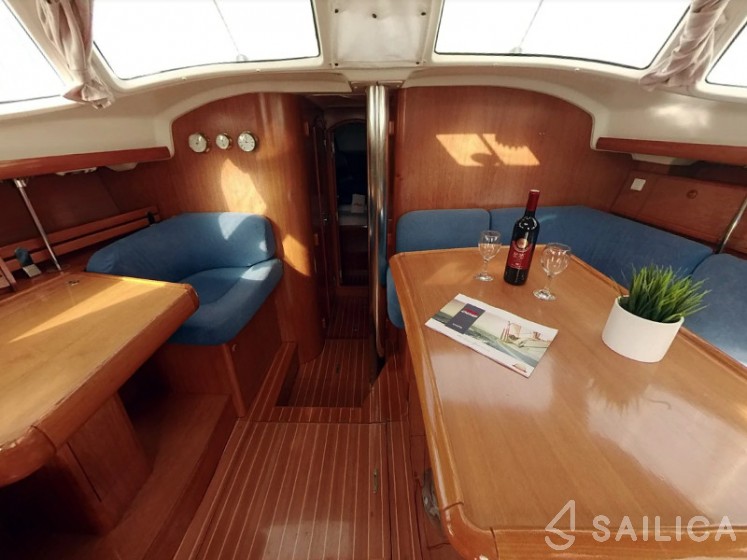 Sun Odyssey 43 DS - Yacht Charter Sailica